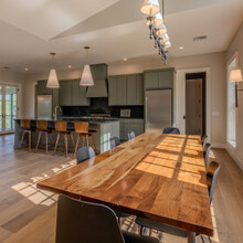kitchen table and kitchen